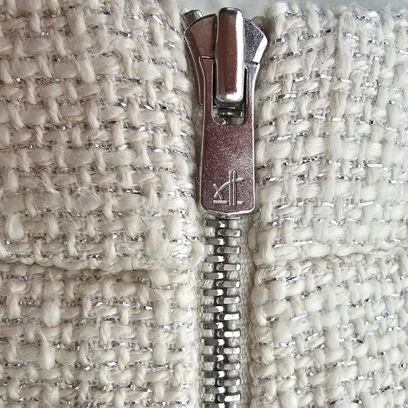 AXARA Paris Ecru Tweed Fray Hem Mini Skirt Size 38/M US - Picture 5 of 8